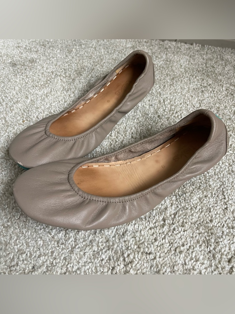 TIEKS by Gavrieli Women's 9 Taupe Leather Slip On Flat Foldable Ballet Flats